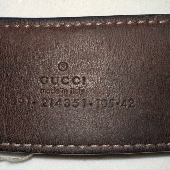Black Gucci Belt 42In Waist
SERIAL: 223891.214351.105.42
 105CM 42 Waist - Picture 3 of 6